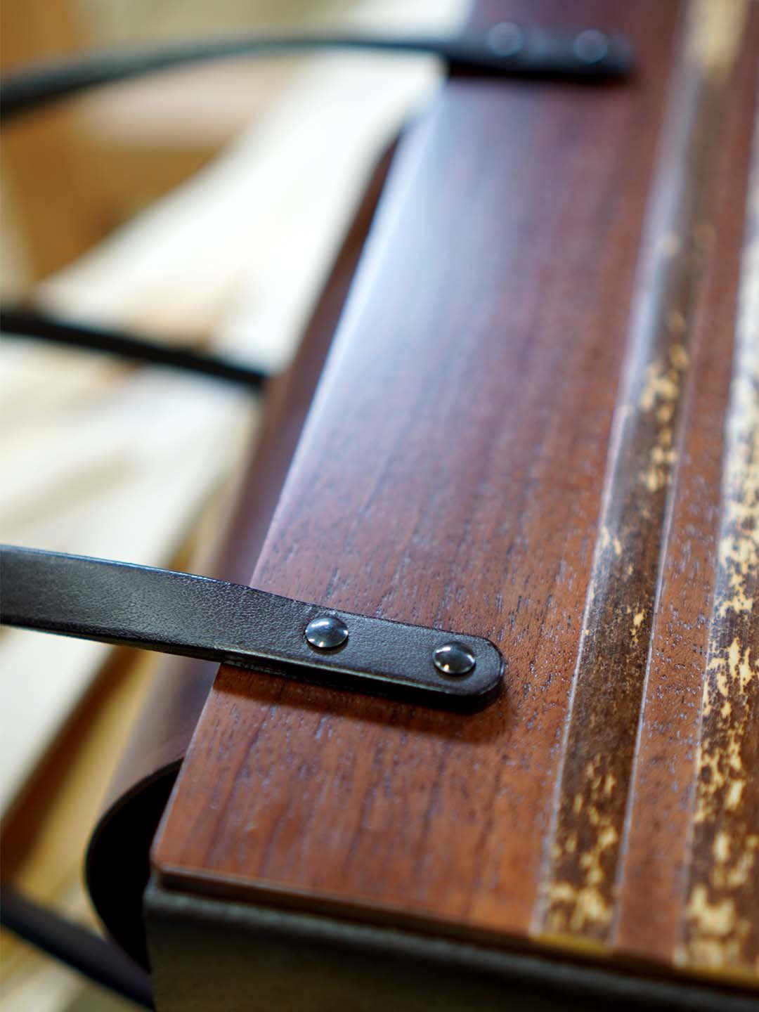 木と虎竹のハンドバッグ