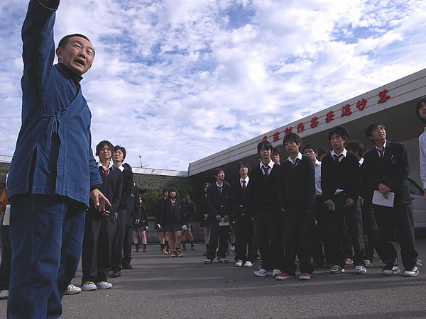 伊野商業の生徒さん