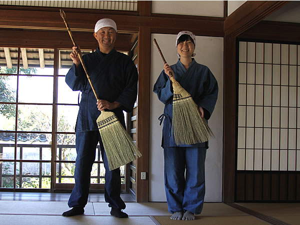 今年の虎竹座敷箒