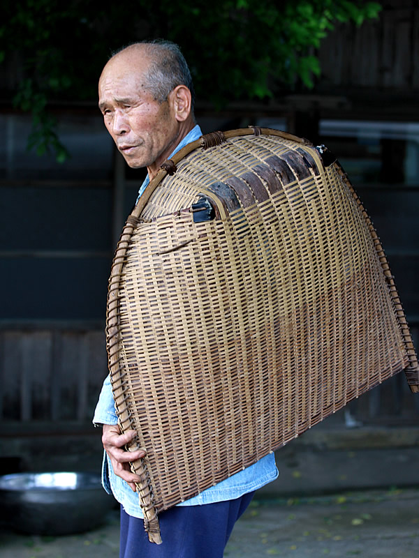 日置の箕職人