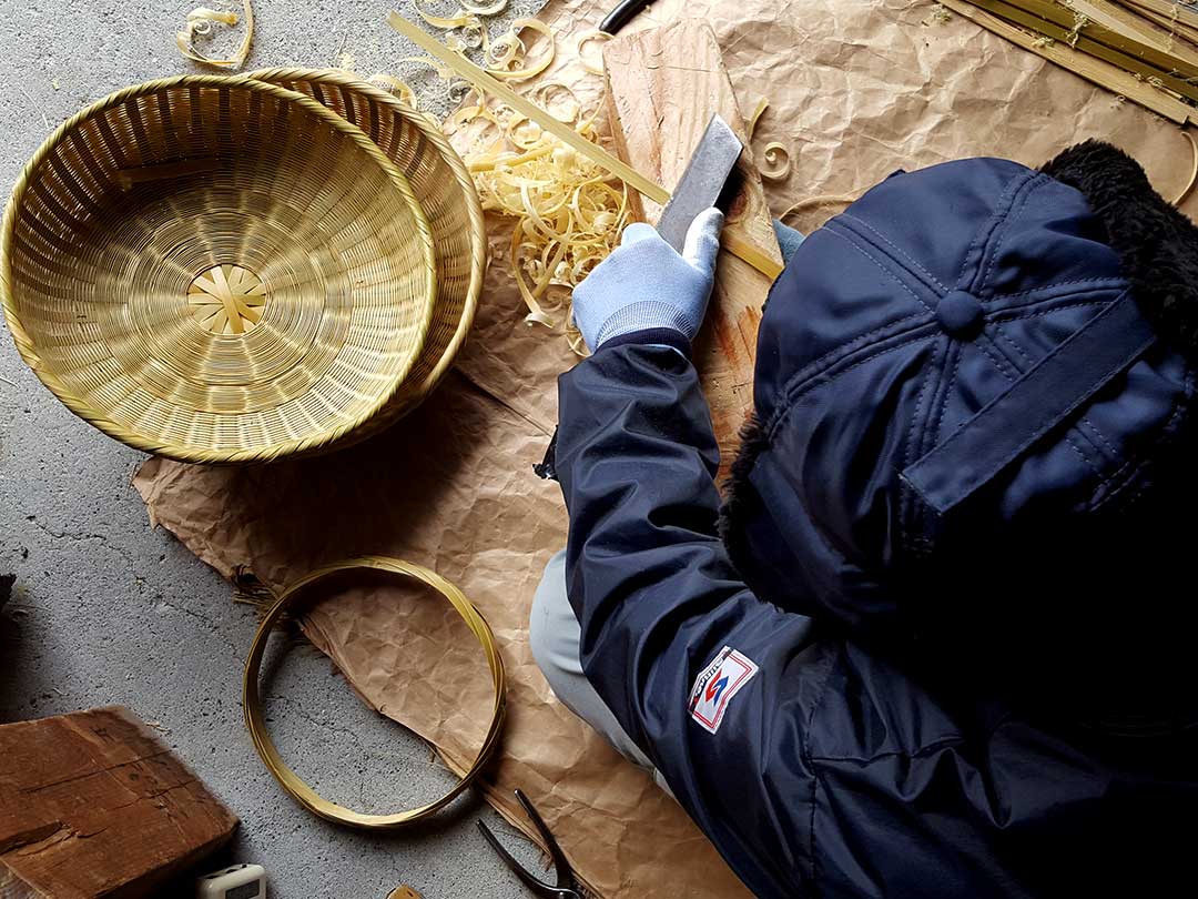 伝統の竹籠職人（Bamboo craftsman）