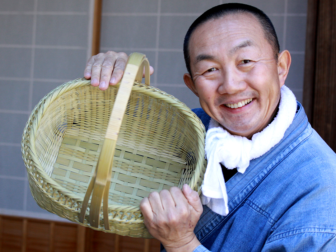 真竹磨き手提げ籠、竹虎四代目