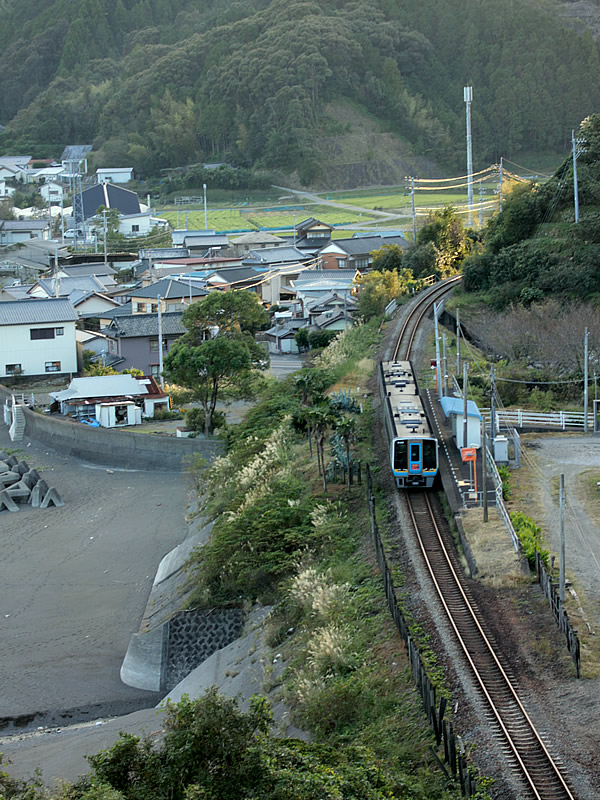 JR四国安和駅