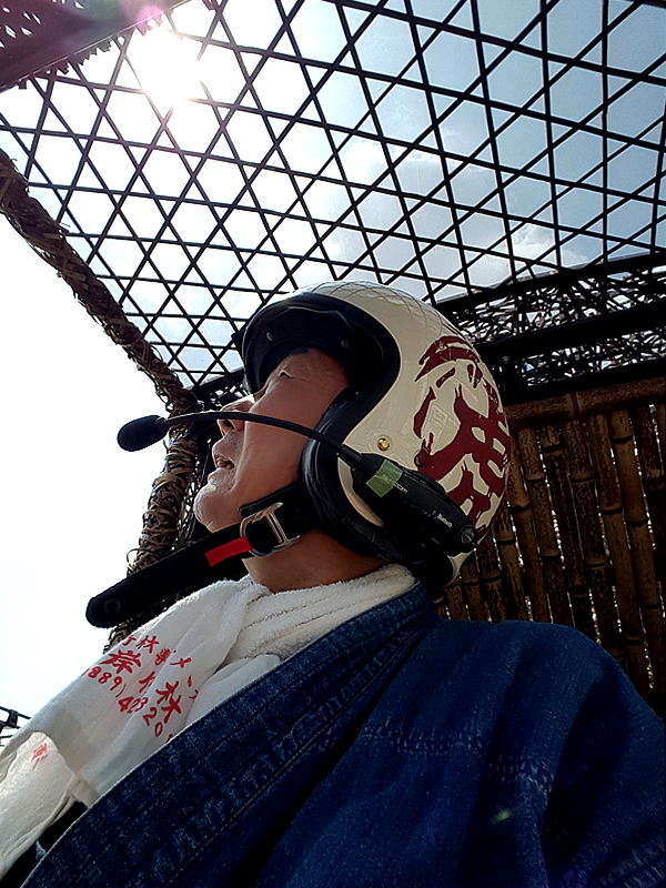 竹トラッカーの六ツ目編みサンルーフ