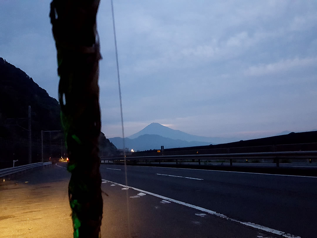 由比から見た富士山