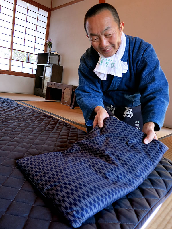 竹炭まくら、竹炭ベッドパット、竹虎四代目（山岸義浩）