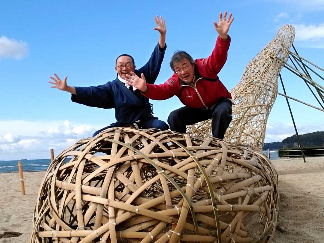 川島茂雄作、竹アートオブジェ「空竹海風(そらたけうみかぜ)」、竹虎四代目