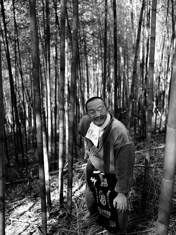 竹虎四代目（山岸義浩)、虎竹の里