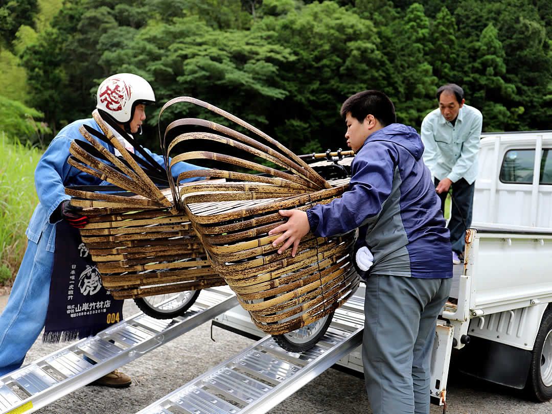 竹虎創業125周年記念製作REIWA-125、虎竹四輪車