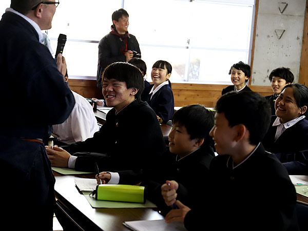 朝ケ丘中学講演（竹虎四代目）