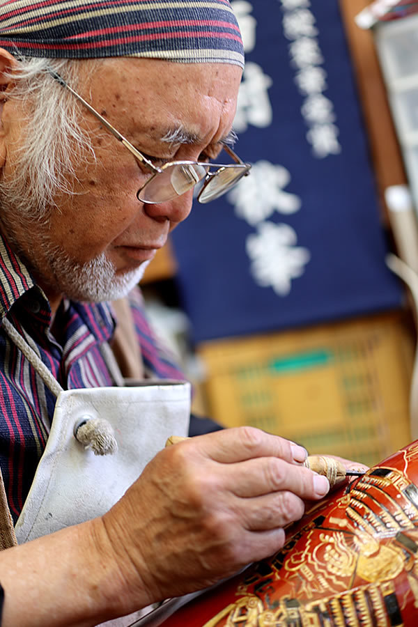 西村文男（秋峯）、さぬき一刀彫