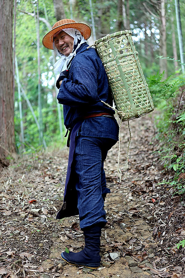 山芋籠、竹虎四代目（山岸義浩）