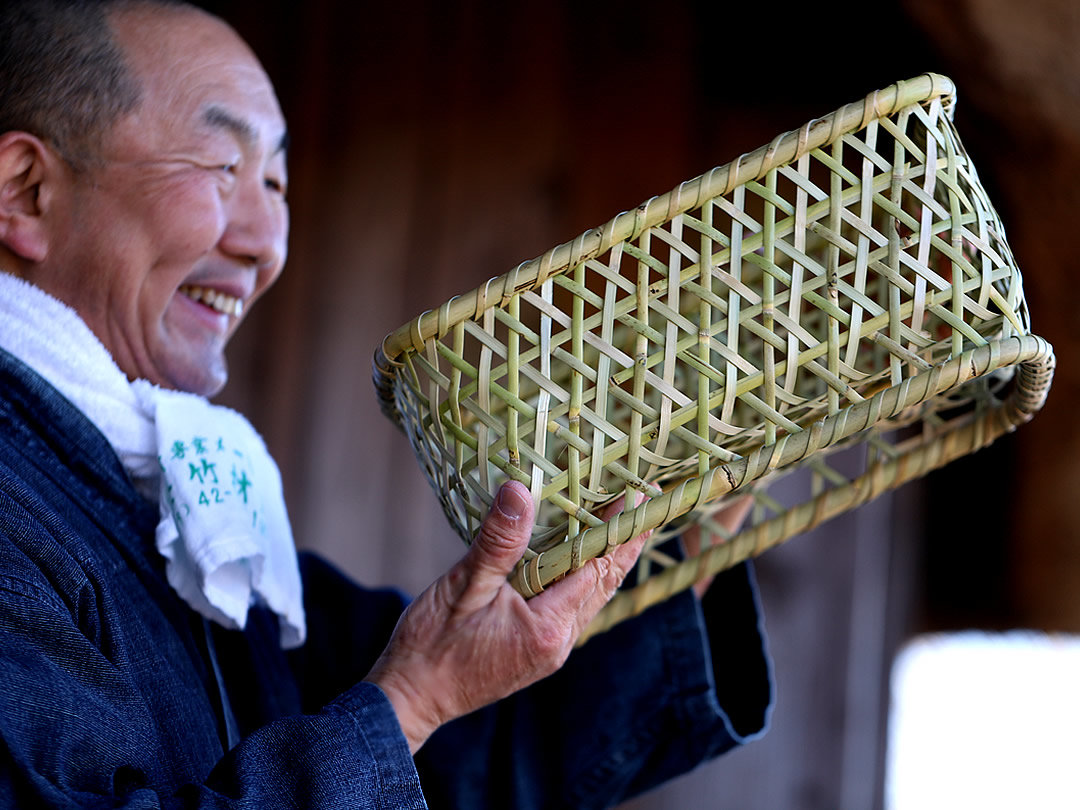 根曲竹茶碗籠、竹虎四代目（山岸義浩）