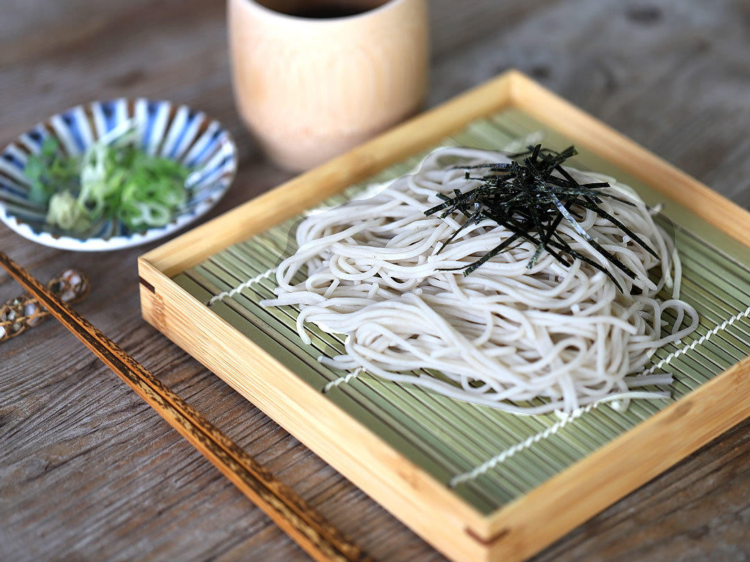 竹製箱型すだれ蕎麦皿