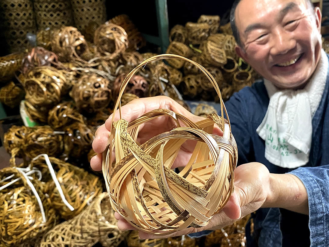 虎竹花籠四海波、Tiger bamboo flower basket