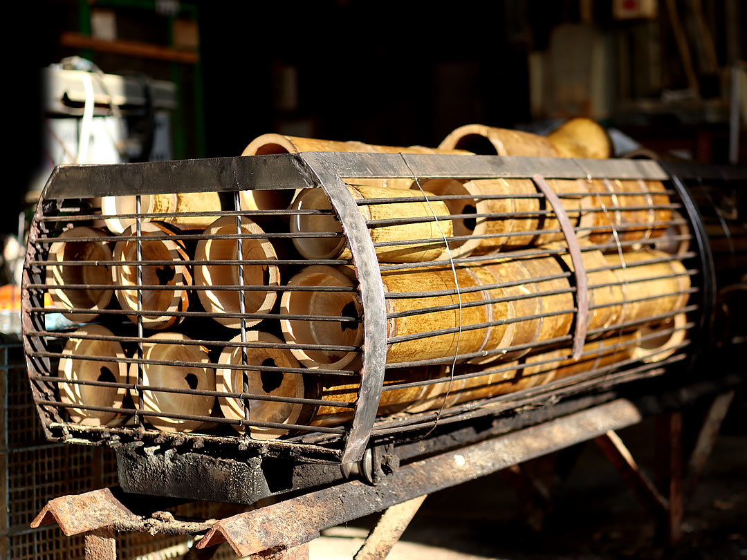 竹材の炭化加工