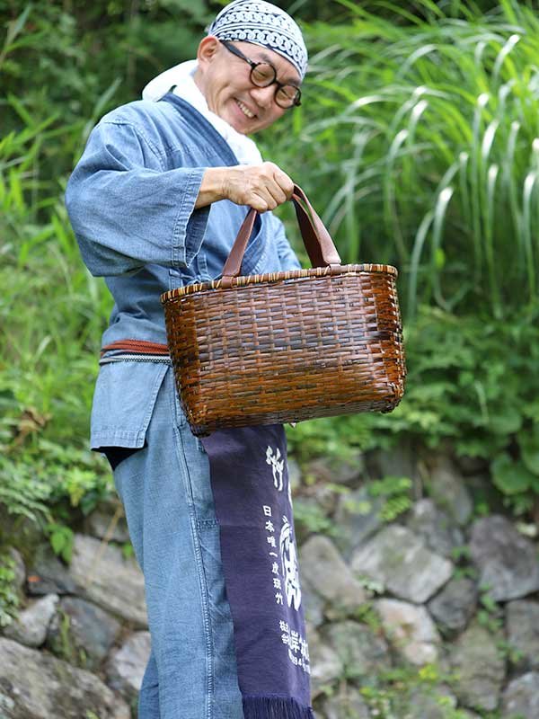 竹虎四代目（山岸義浩）、虎竹赤染革手提げ籠バッグ