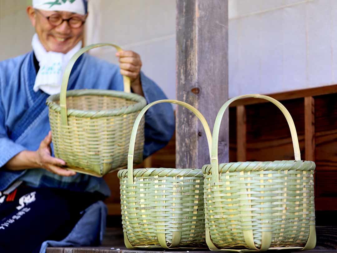 手付き籠、竹虎四代目（山岸義浩）