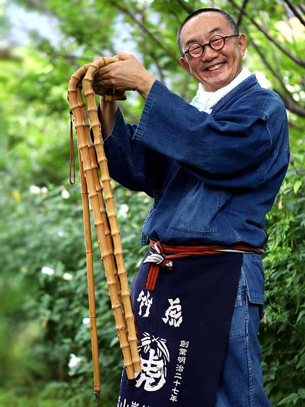 竹根ステッキ、竹杖、竹虎四代目（山岸義浩）