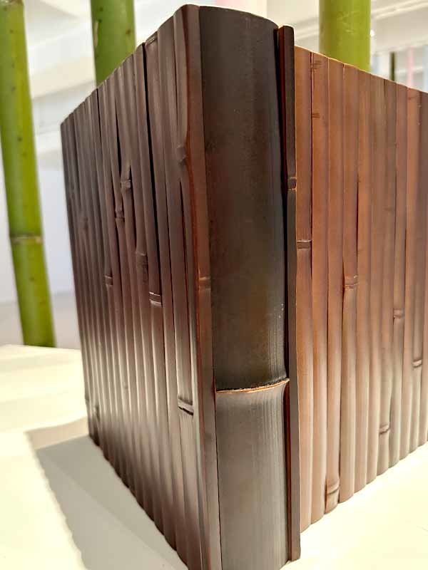 竹のブックカバー