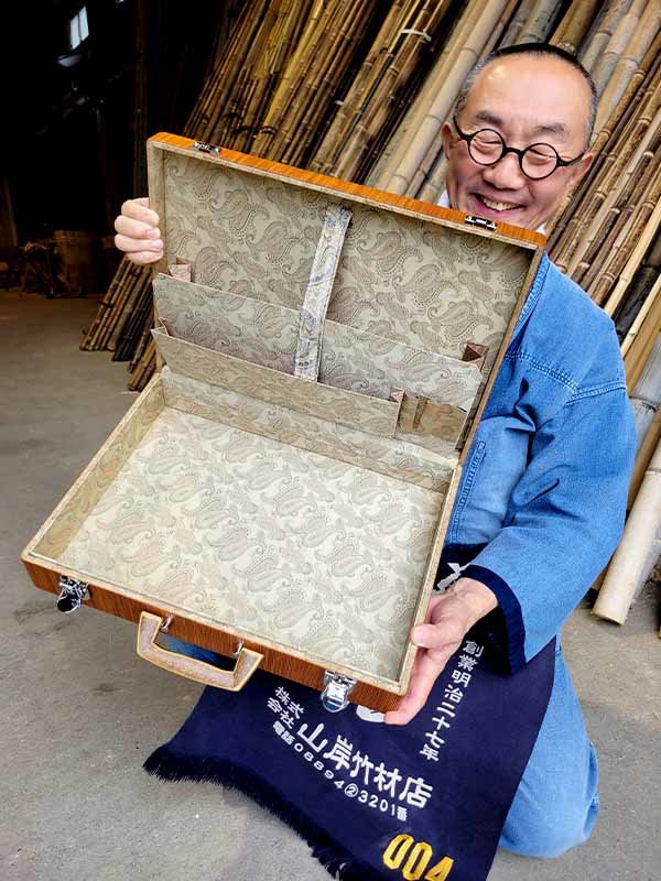 竹アタッシュケース、竹虎四代目（山岸義浩）