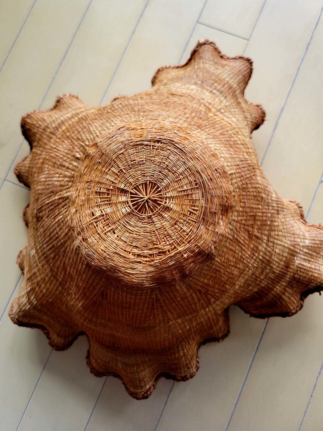 鬼塚英竹氏の竹籠