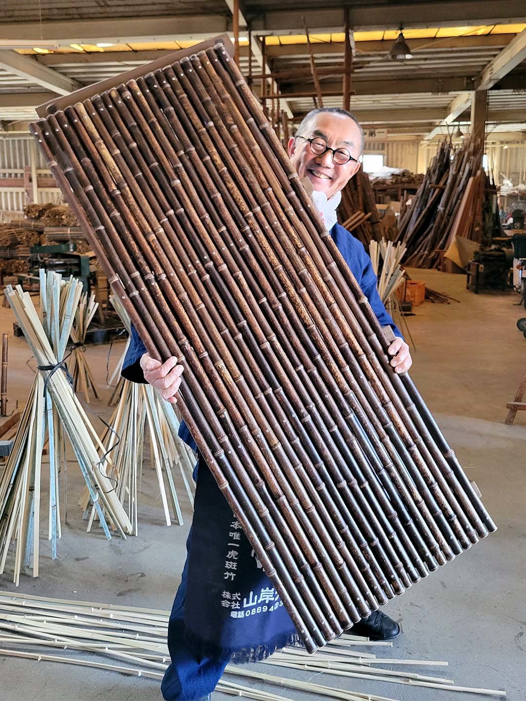 黒竹玄関すのこ、竹虎四代目(山岸義浩)