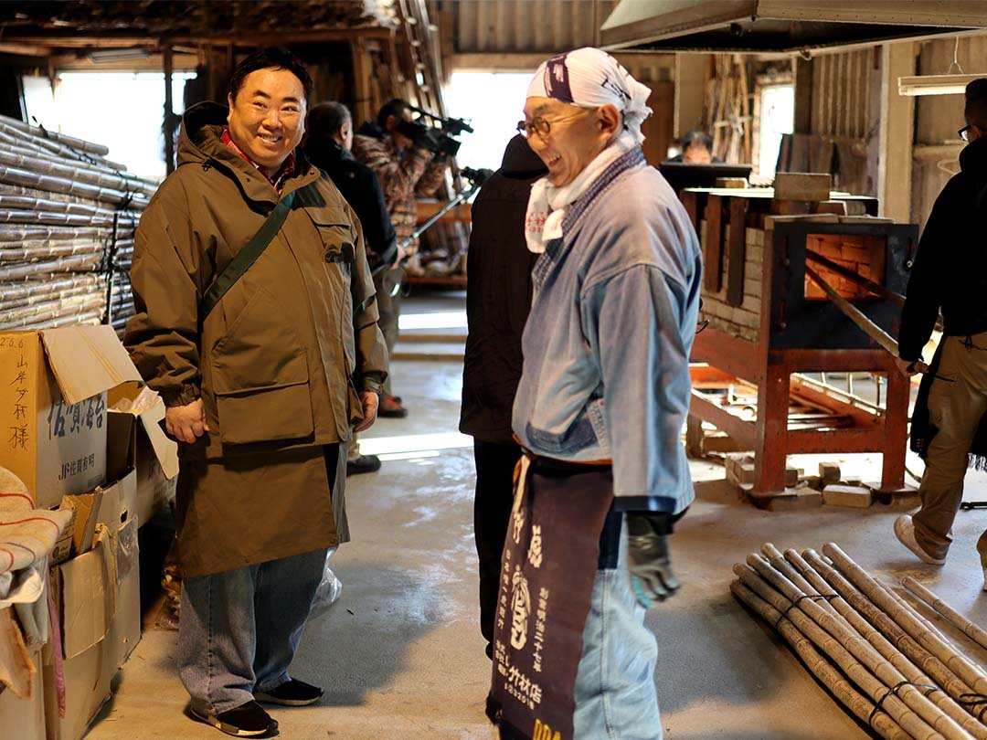 塚地武雅さん「遠くへ行きたい」竹虎工場