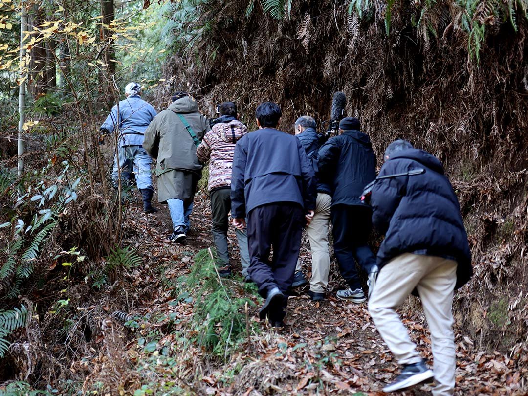 塚地武雅さん「遠くへ行きたい」虎竹竹林へ