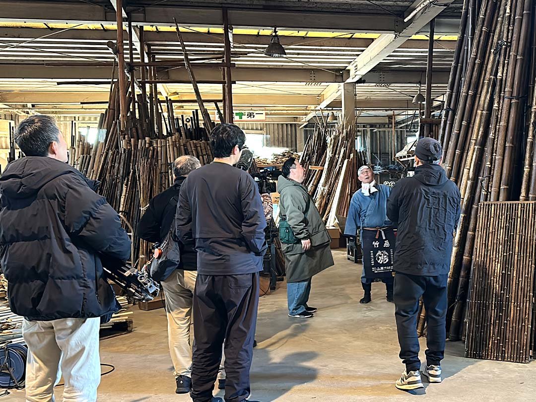 ドランクドラゴンの塚地武雅さん「遠くへ行きたい」竹虎工場