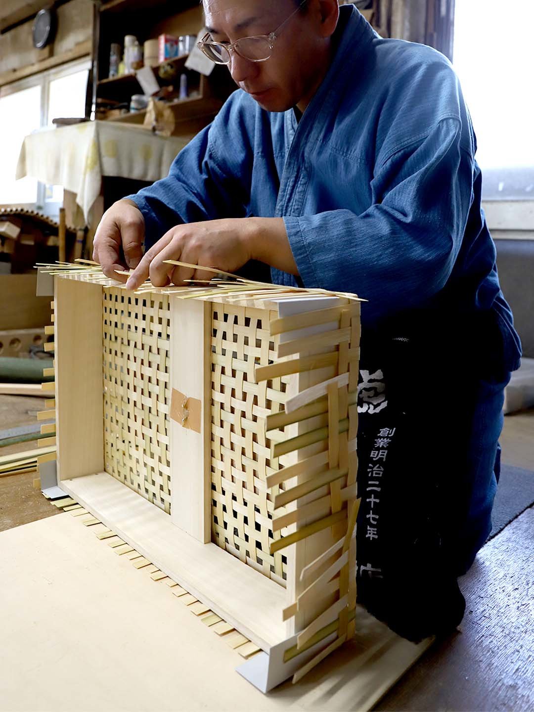 一閑張り行李四ツ目編み