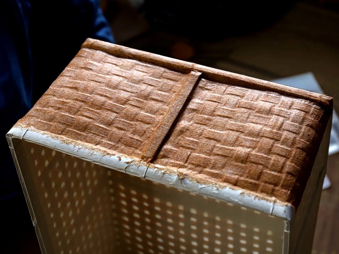 一閑張り土佐和紙貼り