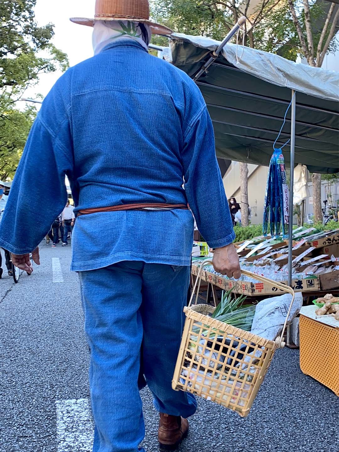 竹虎四代目、日曜市