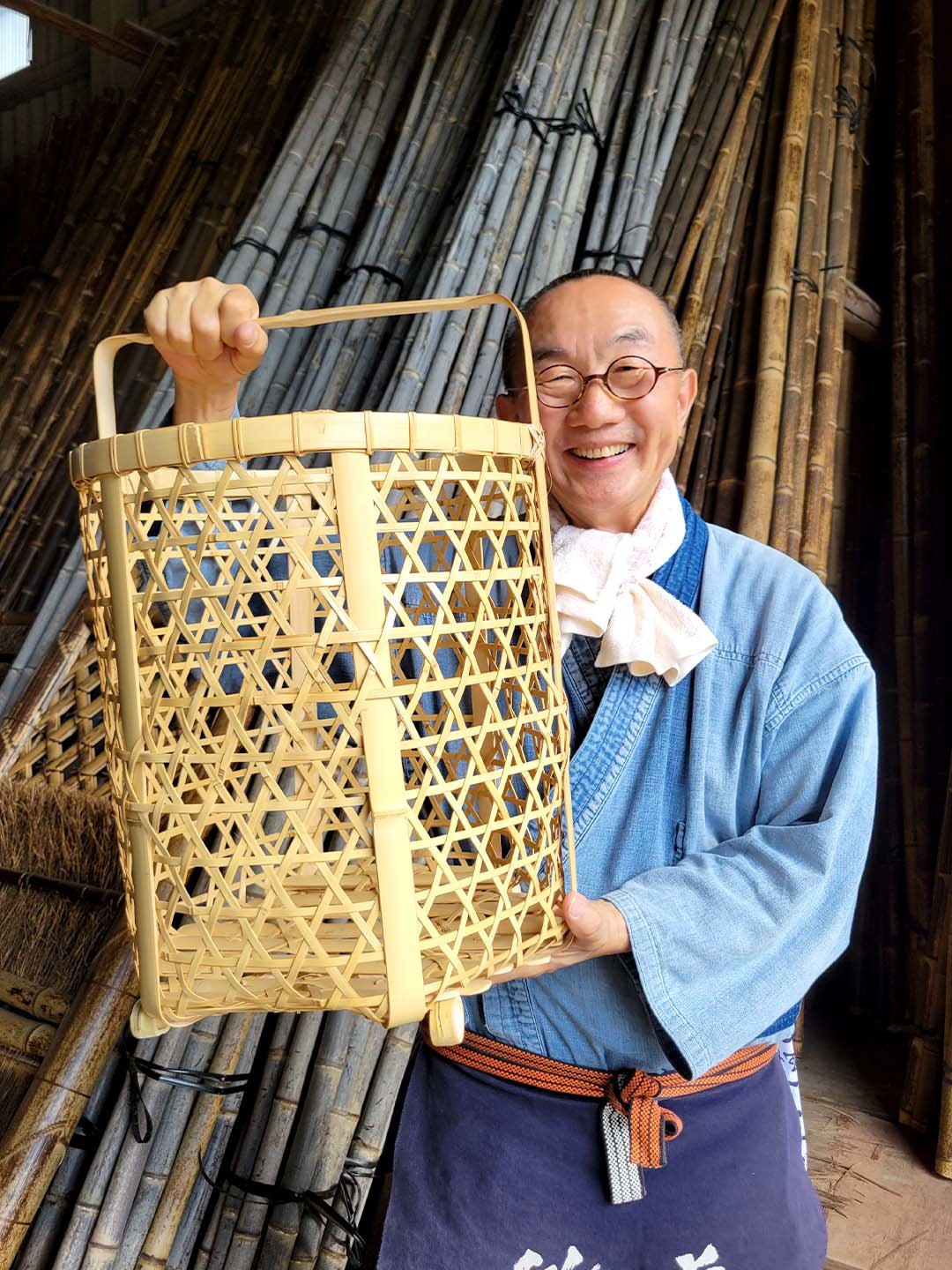 白竹ランドリーバスケット、竹虎四代目