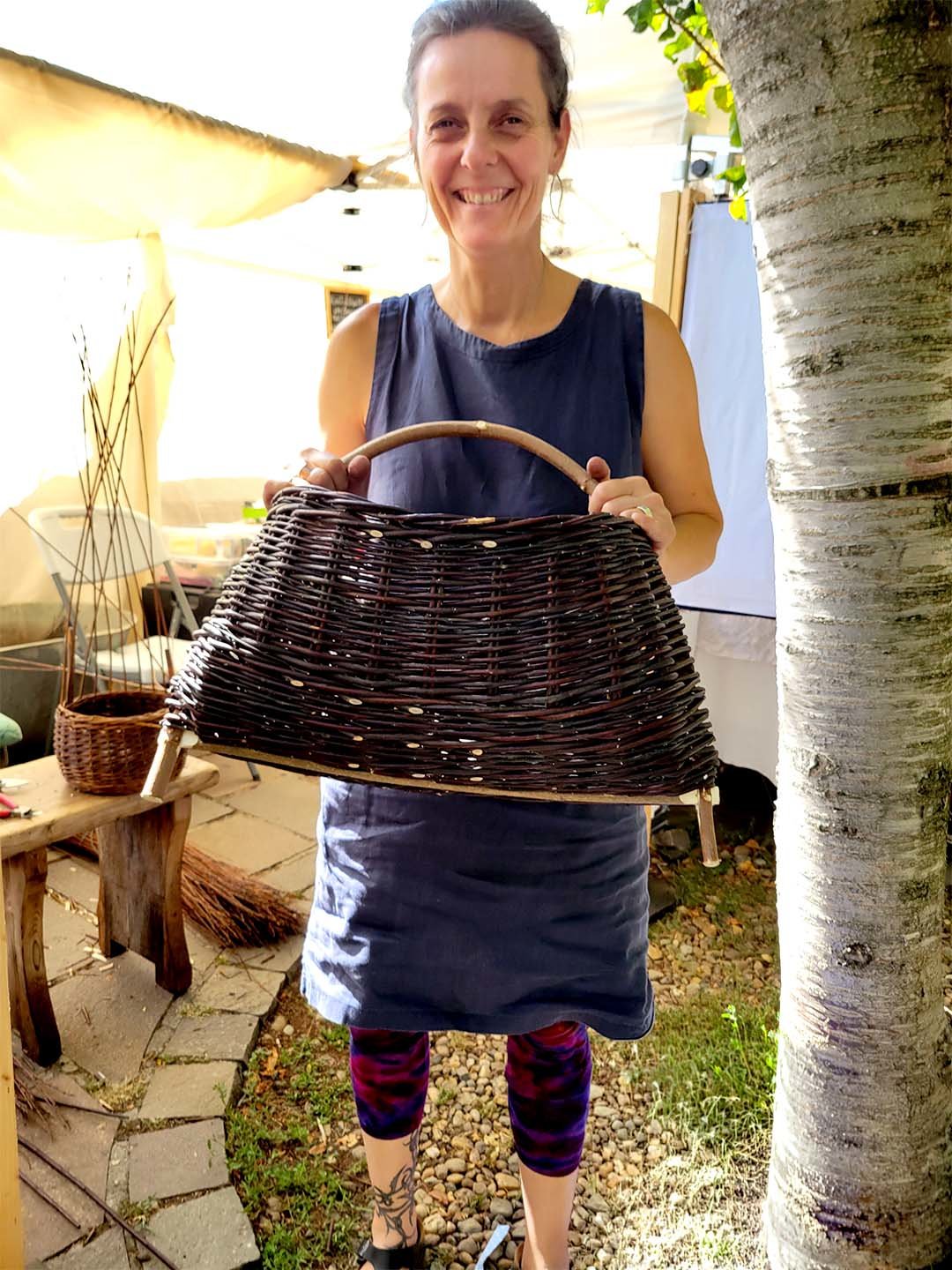 Mestersegek Unnepe（ブダ民芸祭）、柳きのこ籠
