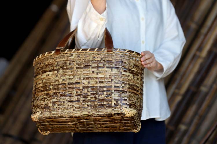 虎竹革手提げ籠バッグ