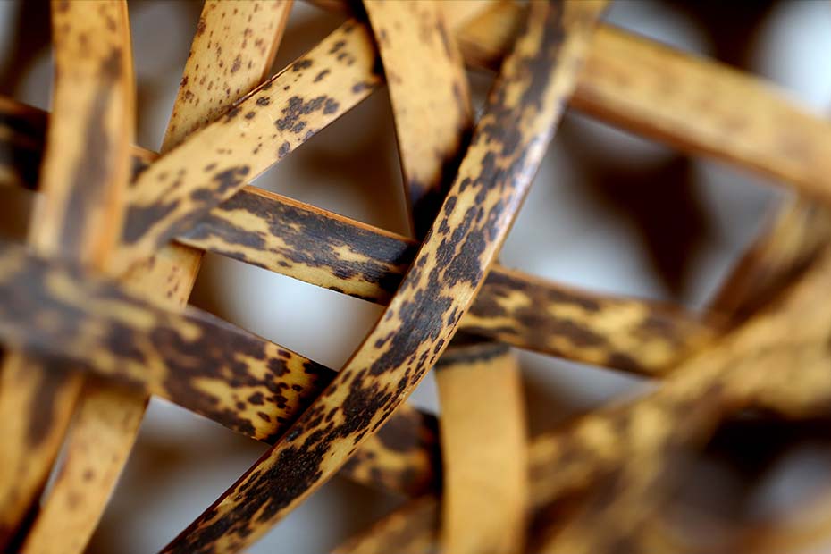 虎竹柱掛花籠 繭,編み