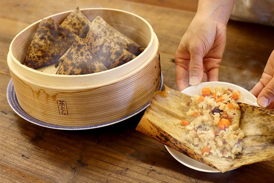 国産竹皮と蒸とらでちまき