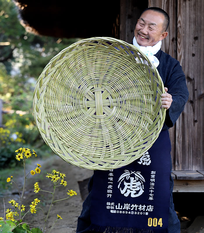 土佐郷土料理の皿鉢皿